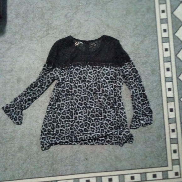 Michael Kors Animal Print Ruffled Blouse in Black and Gray - Picture 2 of 3